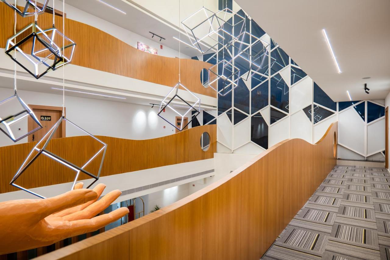 Jorhāt Clubway Grand A Boutique Hotel מראה חיצוני תמונה