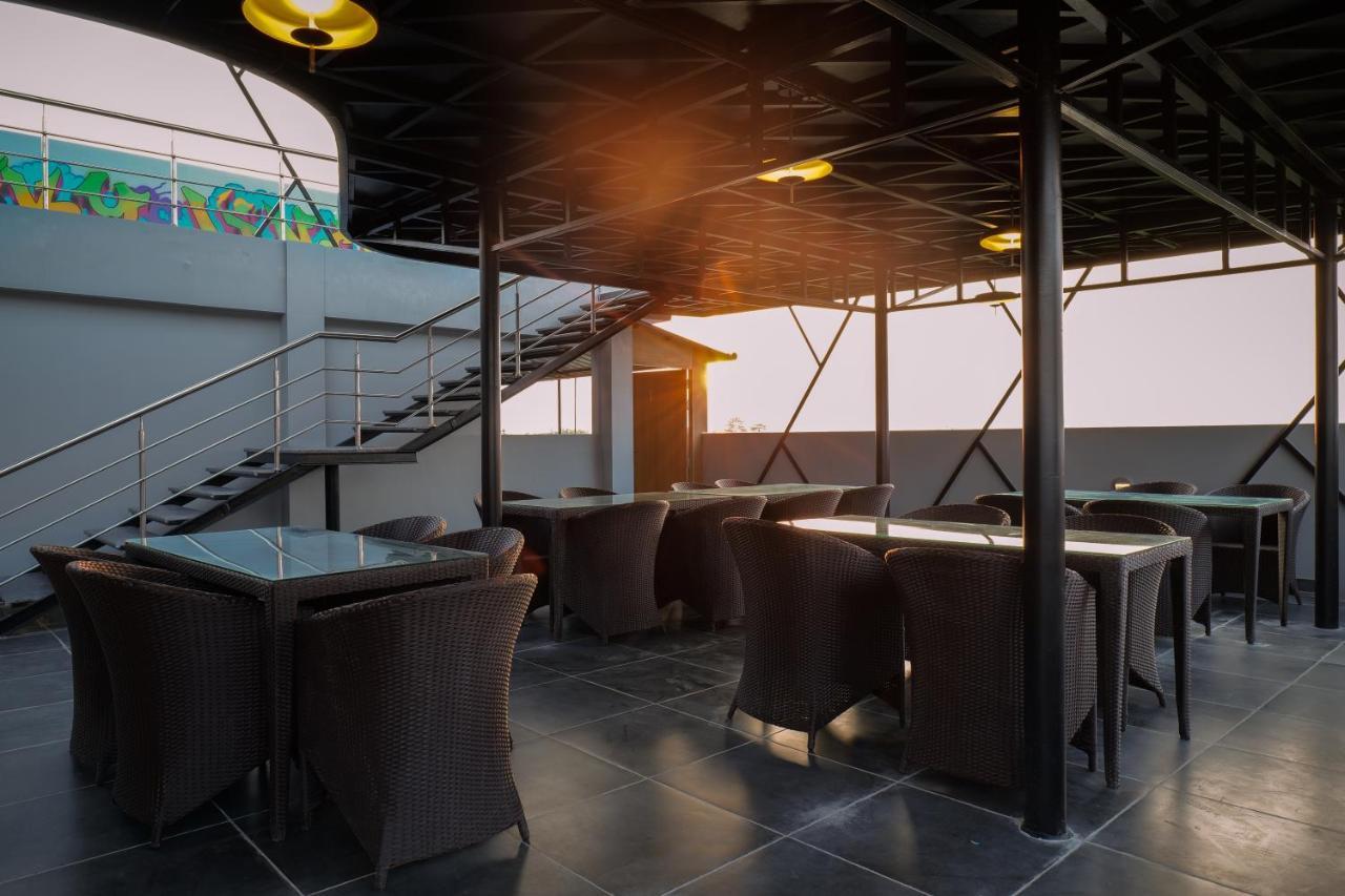 Jorhāt Clubway Grand A Boutique Hotel מראה חיצוני תמונה