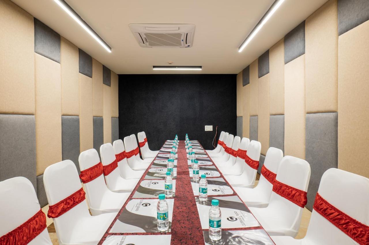 Jorhāt Clubway Grand A Boutique Hotel מראה חיצוני תמונה
