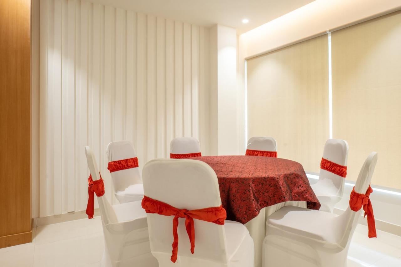Jorhāt Clubway Grand A Boutique Hotel מראה חיצוני תמונה