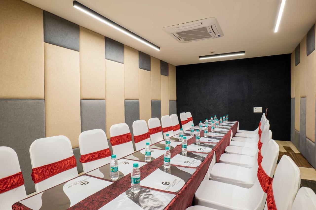 Jorhāt Clubway Grand A Boutique Hotel מראה חיצוני תמונה