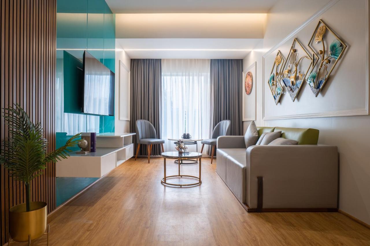 Jorhāt Clubway Grand A Boutique Hotel מראה חיצוני תמונה