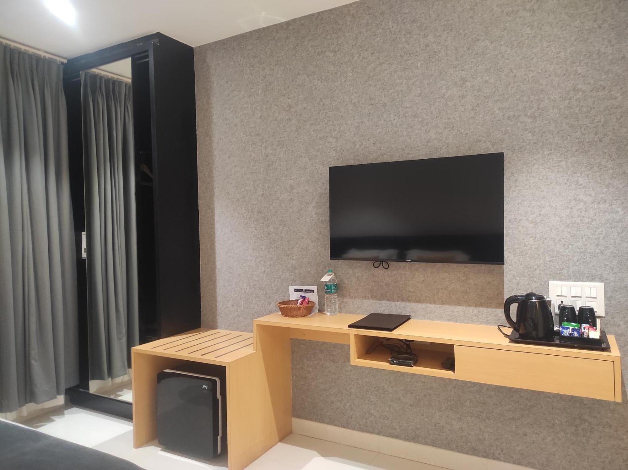 Jorhāt Clubway Grand A Boutique Hotel מראה חיצוני תמונה